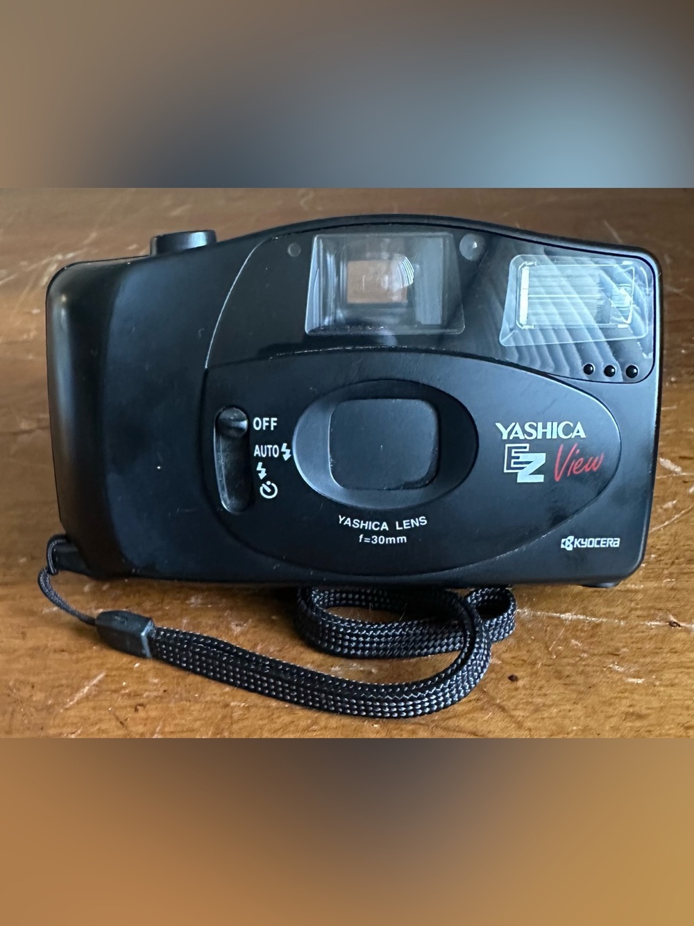 Yashica Kyocera EZ View AF Compact Point Shoot 35mm Film Camera w/ 30mm Lens